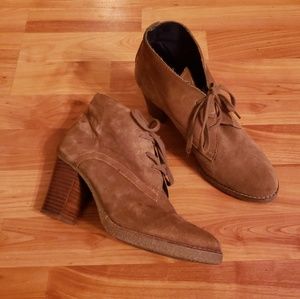 Gap Lace Up Booties Size 7